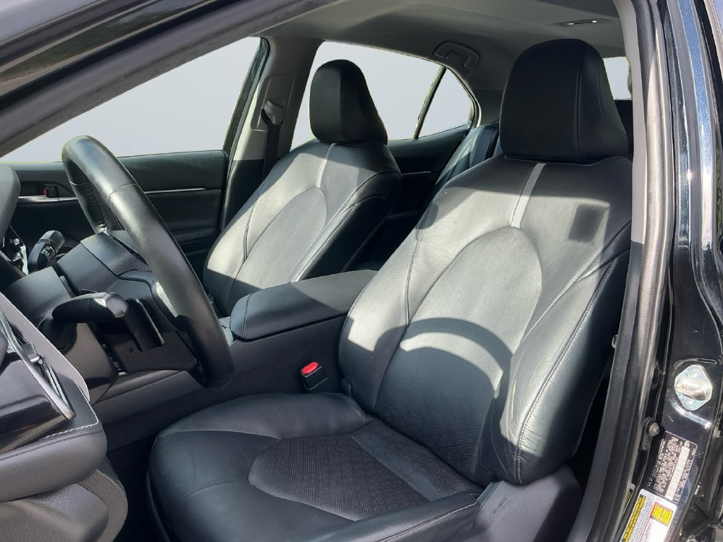 Used 2021 Toyota Camry XSE FWD image 10
