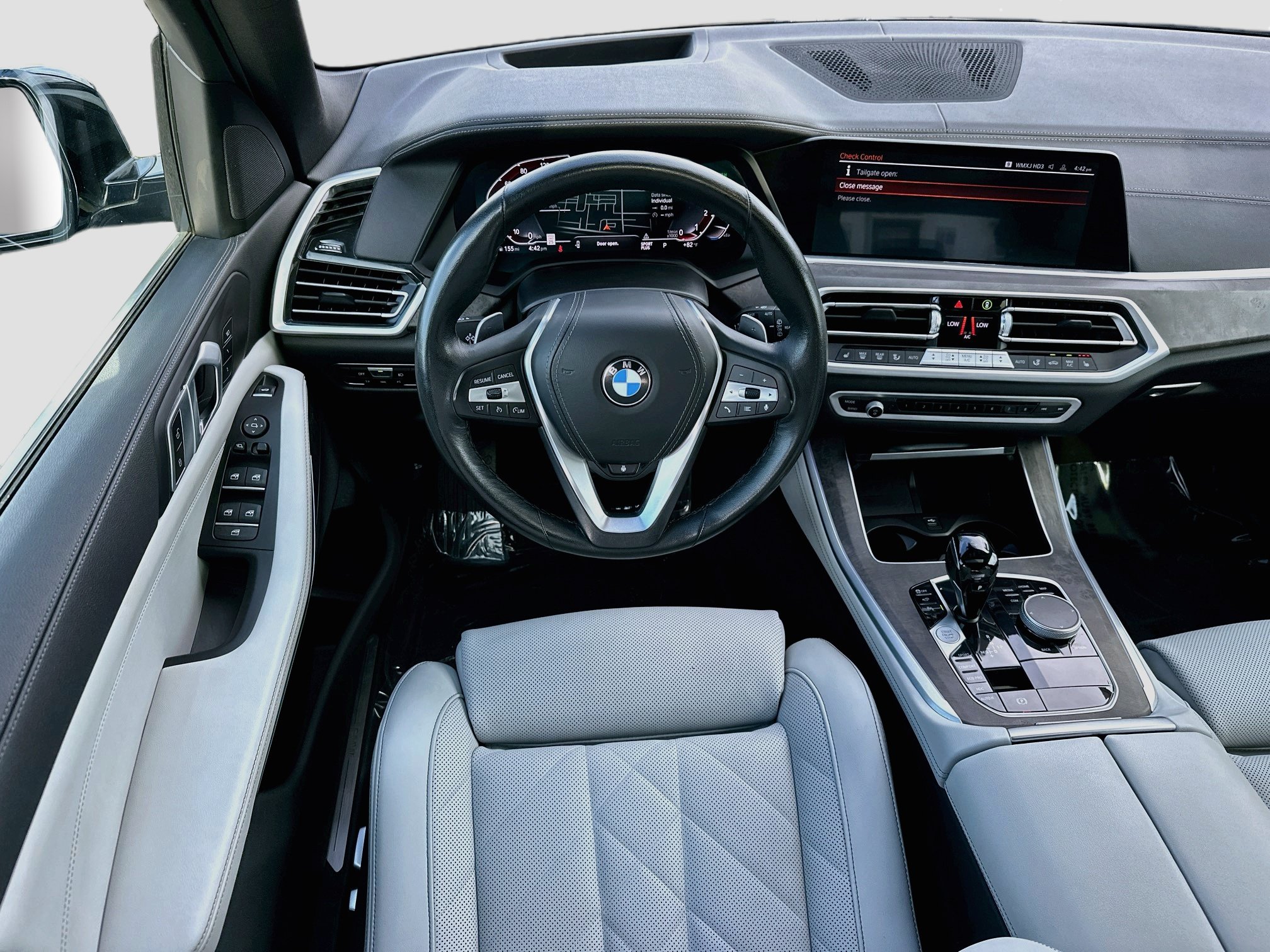 Used 2023 BMW X5 xDrive40i w/ Premium Package AWD/4WD image 23
