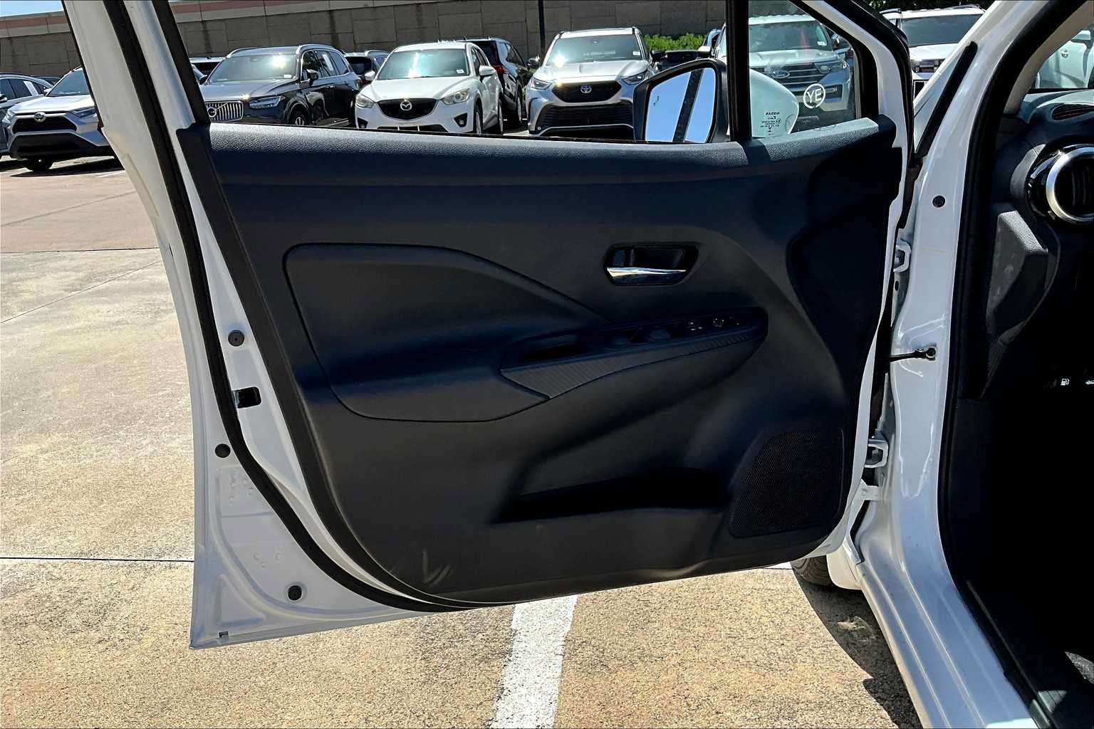 Certified 2025 Nissan Versa SV w/ Trunk Package FWD image 16