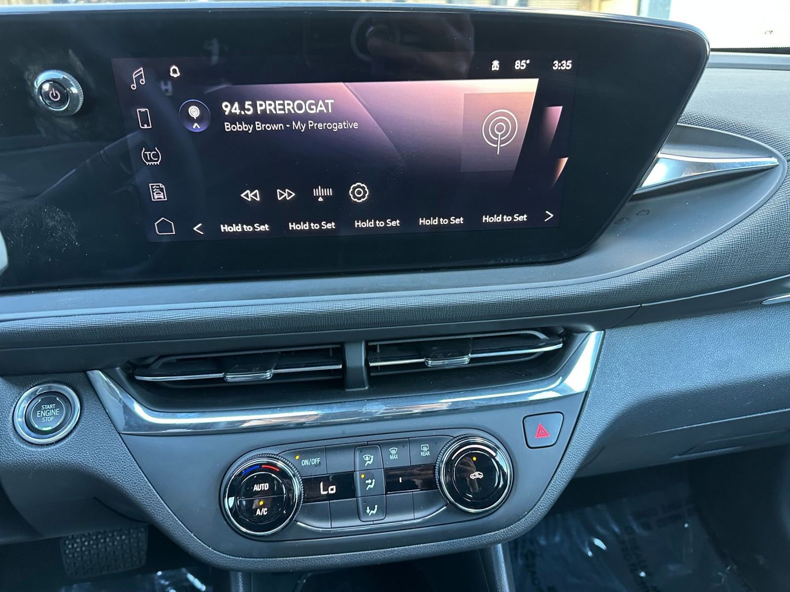 Used 2025 Buick Envista Preferred image 18