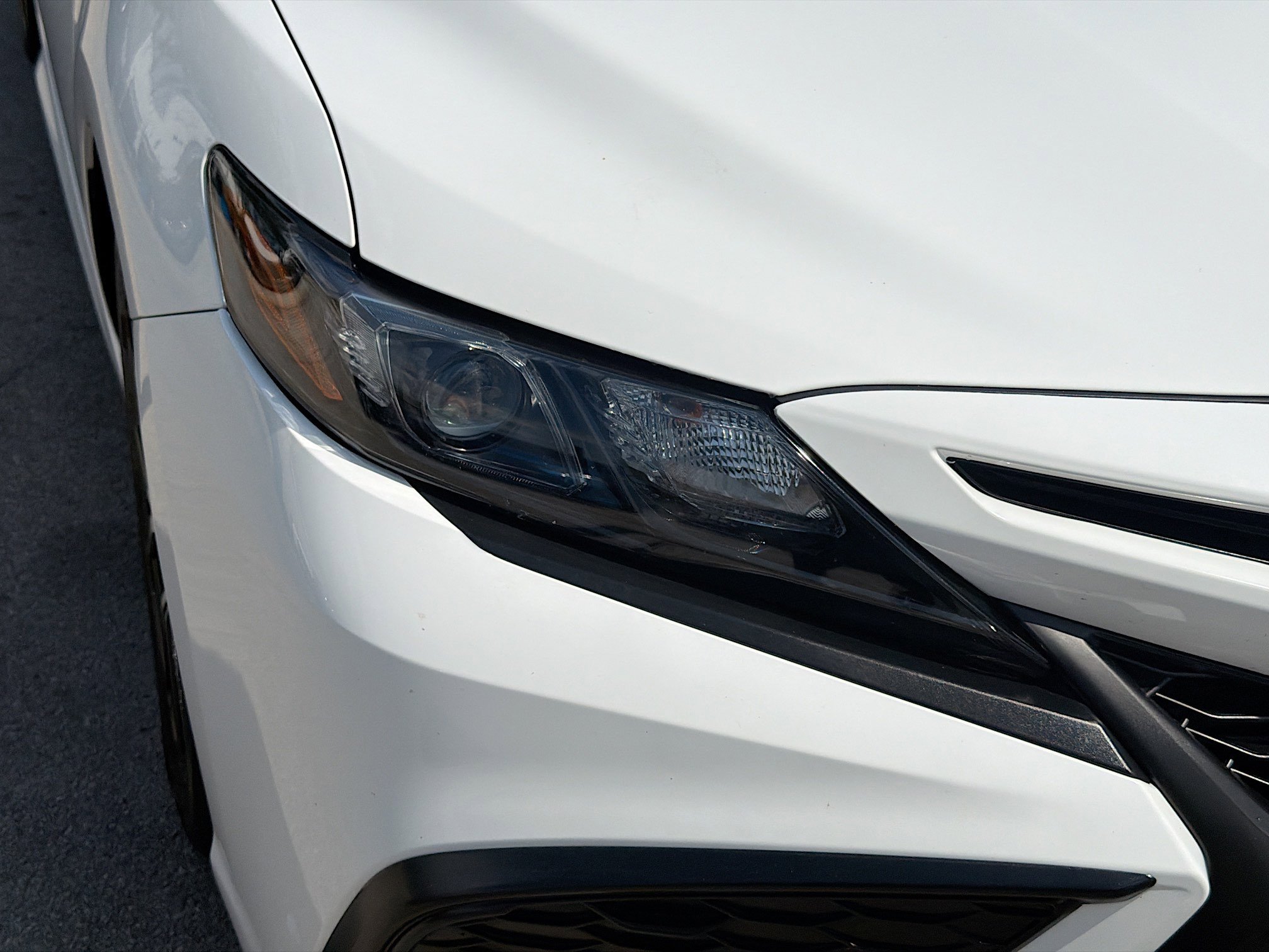 Used 2023 Toyota Camry SE w/ Convenience Package FWD image 34