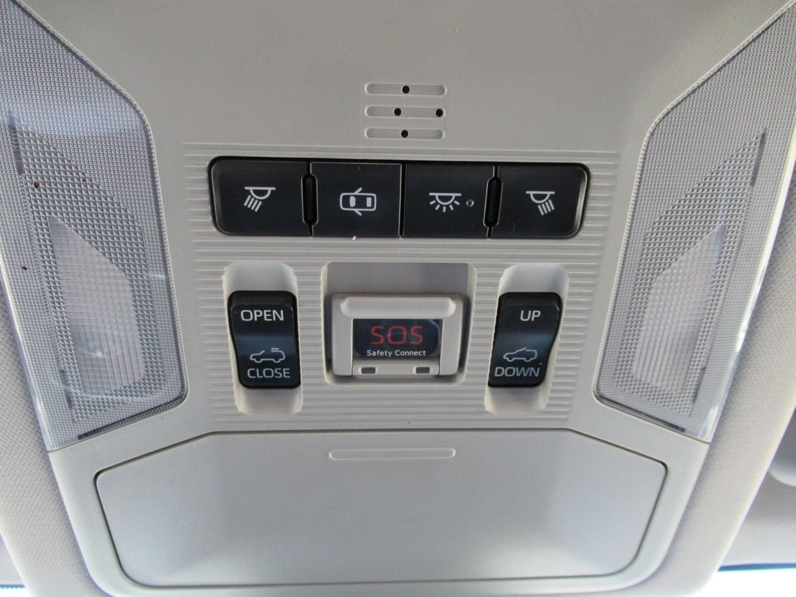 Used 2019 Toyota RAV4 Limited AWD/4WD image 31
