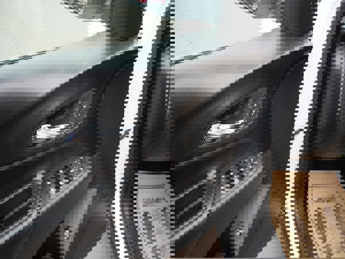 Used 2020 Chevrolet Equinox LT image 17