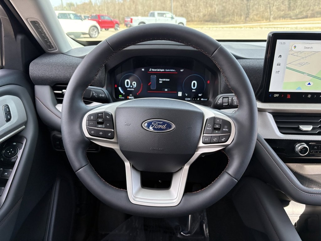 New 2026 Ford Explorer Active w/ Active Comfort Package image 28