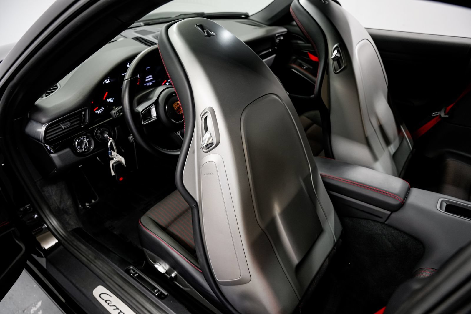 Used 2019 Porsche 911 Carrera T RWD image 19