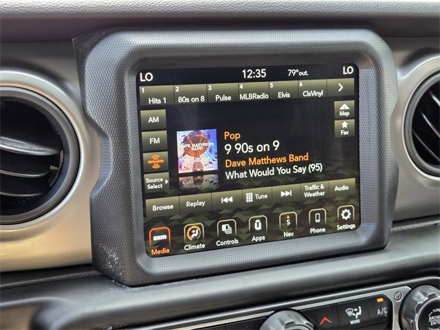 Used 2021 Jeep Gladiator Willys image 26