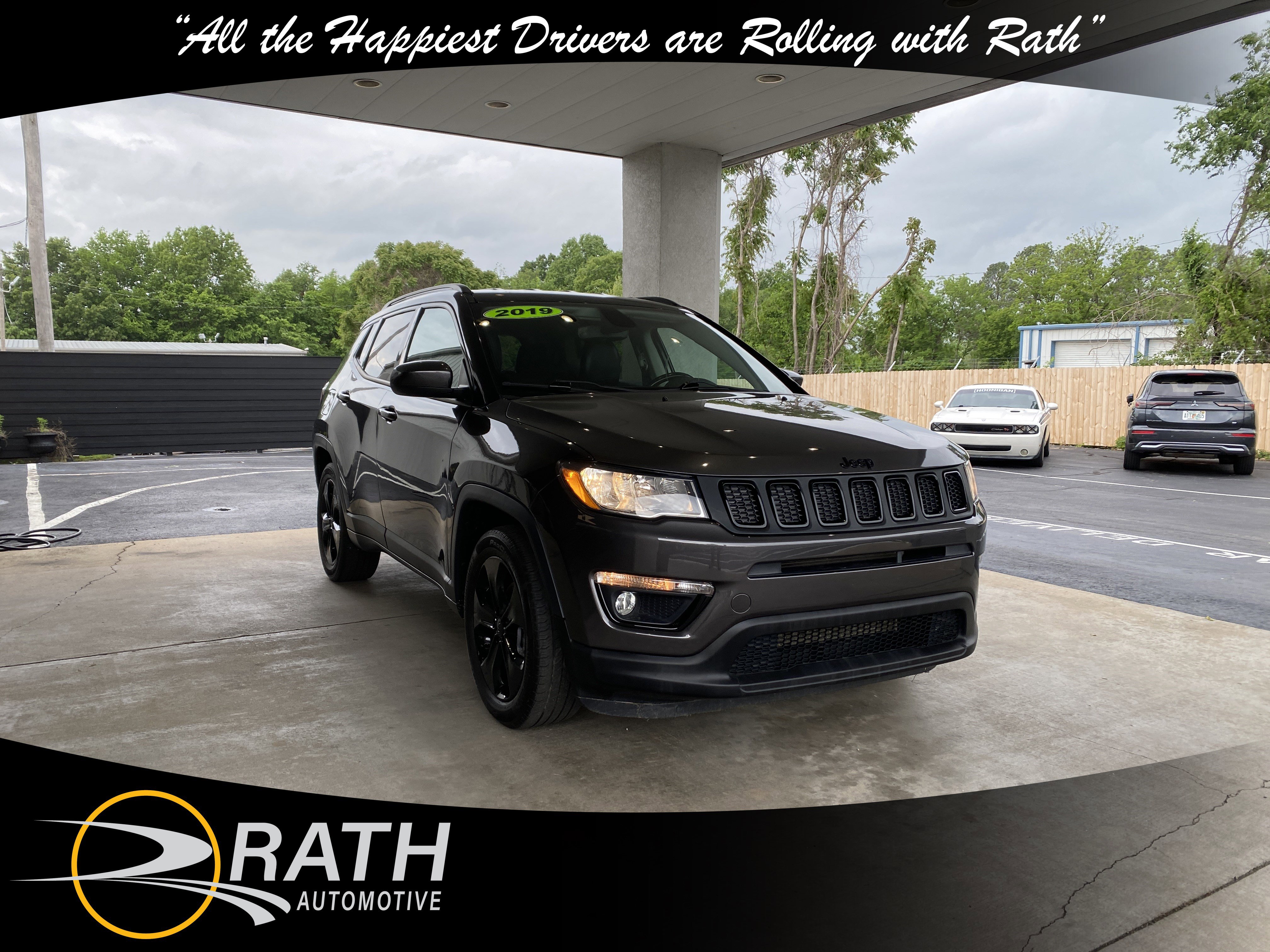 Used 2019 Jeep Compass Latitude FWD image 4