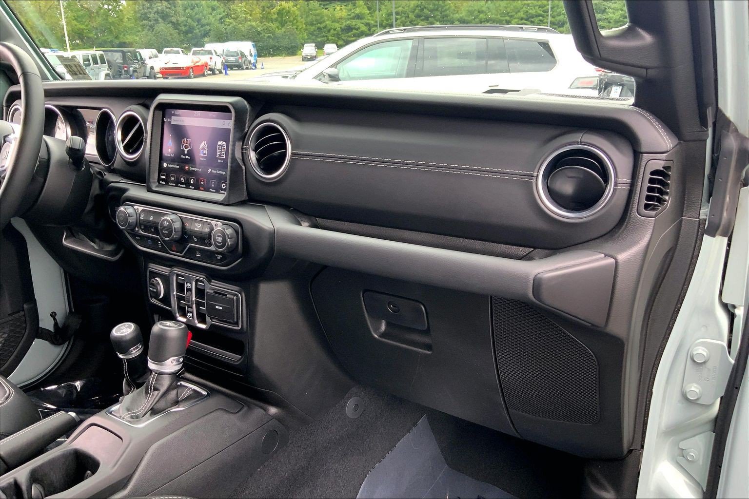 Certified 2023 Jeep Wrangler Unlimited Sahara w/ Cold Weather Group AWD/4WD image 18