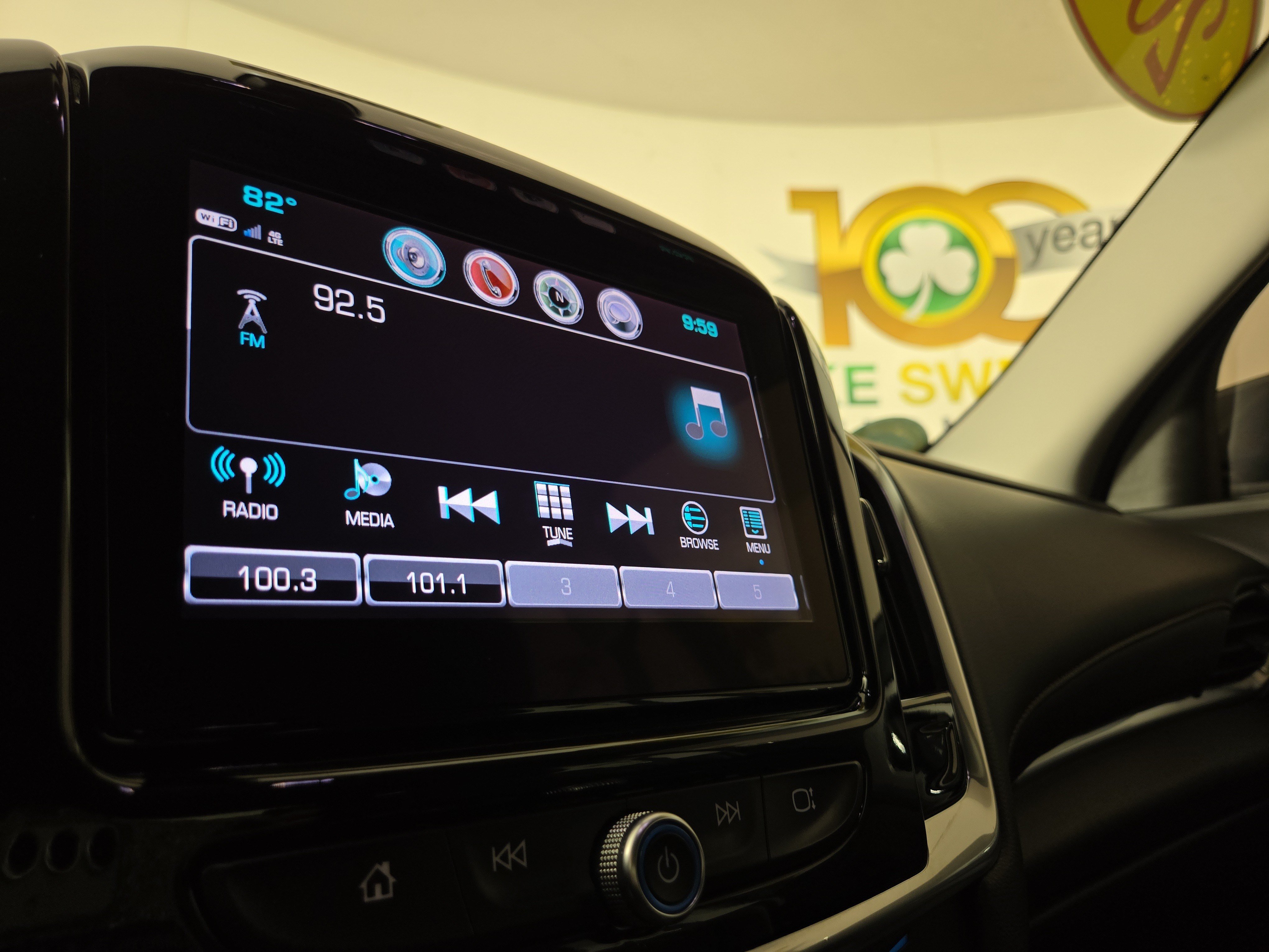 Used 2018 Chevrolet Traverse LT FWD image 21