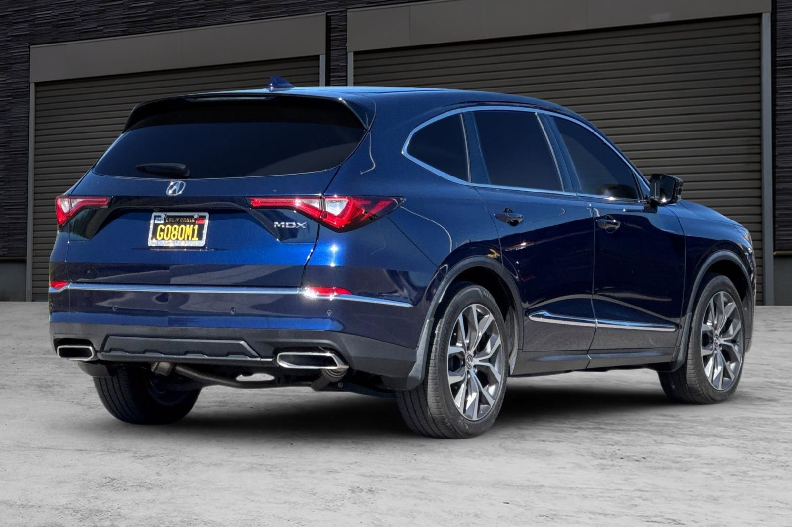 Used 2023 Acura MDX FWD w/ Technology Package image 4
