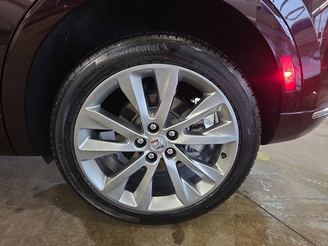 Used 2023 Buick Envision Avenir image 35