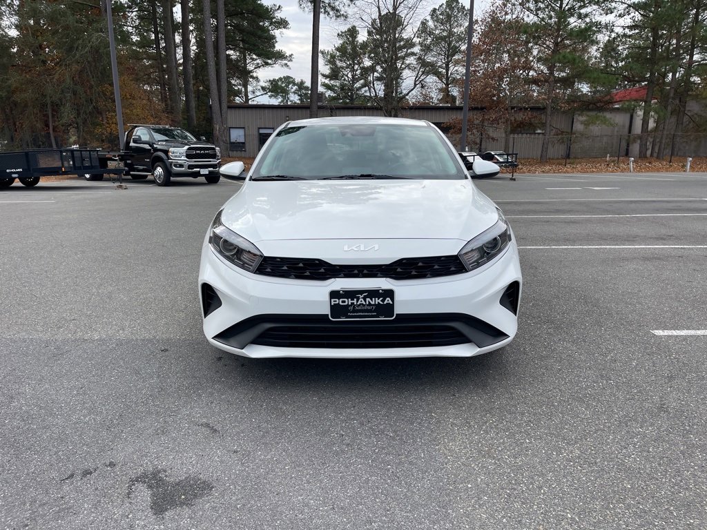 Used 2024 Kia Forte LXS image 3