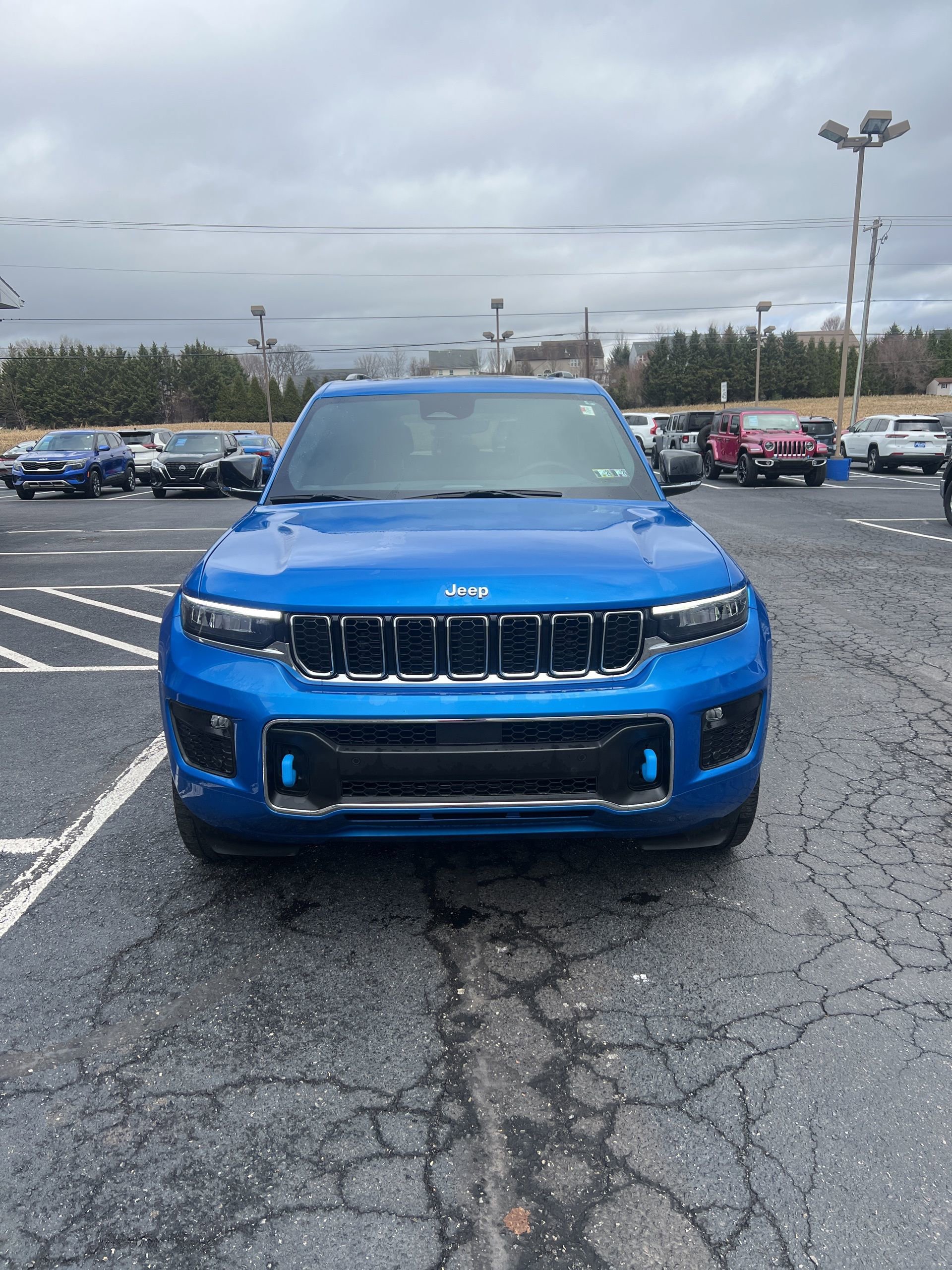 Used 2024 Jeep Grand Cherokee Overland w/ Trailer Tow Package image 8