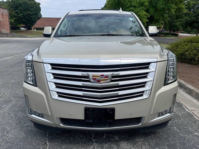Used 2015 Cadillac Escalade Platinum image 4