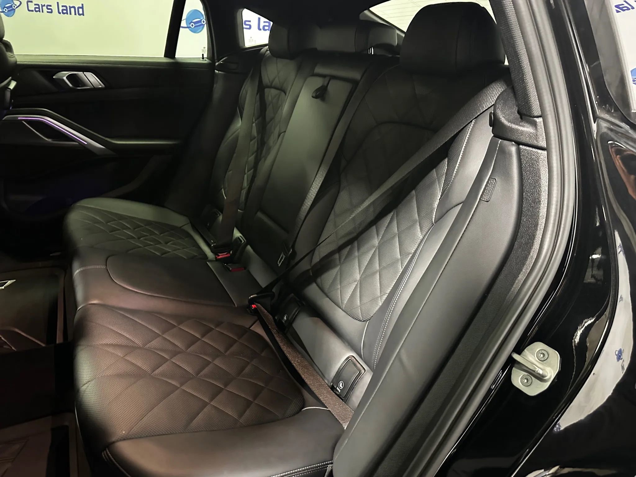 Used 2023 BMW X6 xDrive40i w/ Premium Package image 16