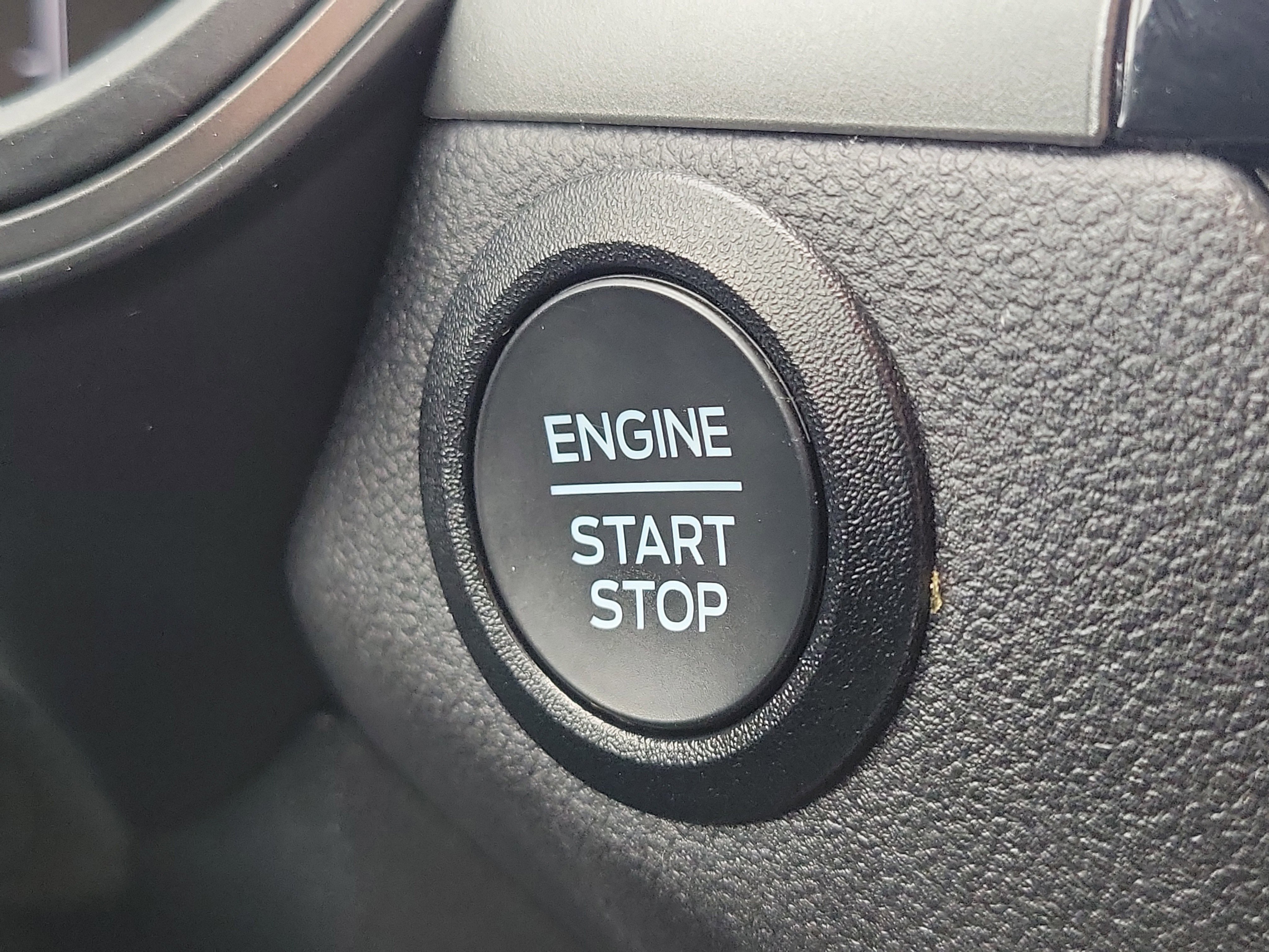 Used 2025 Ford Escape Active image 30