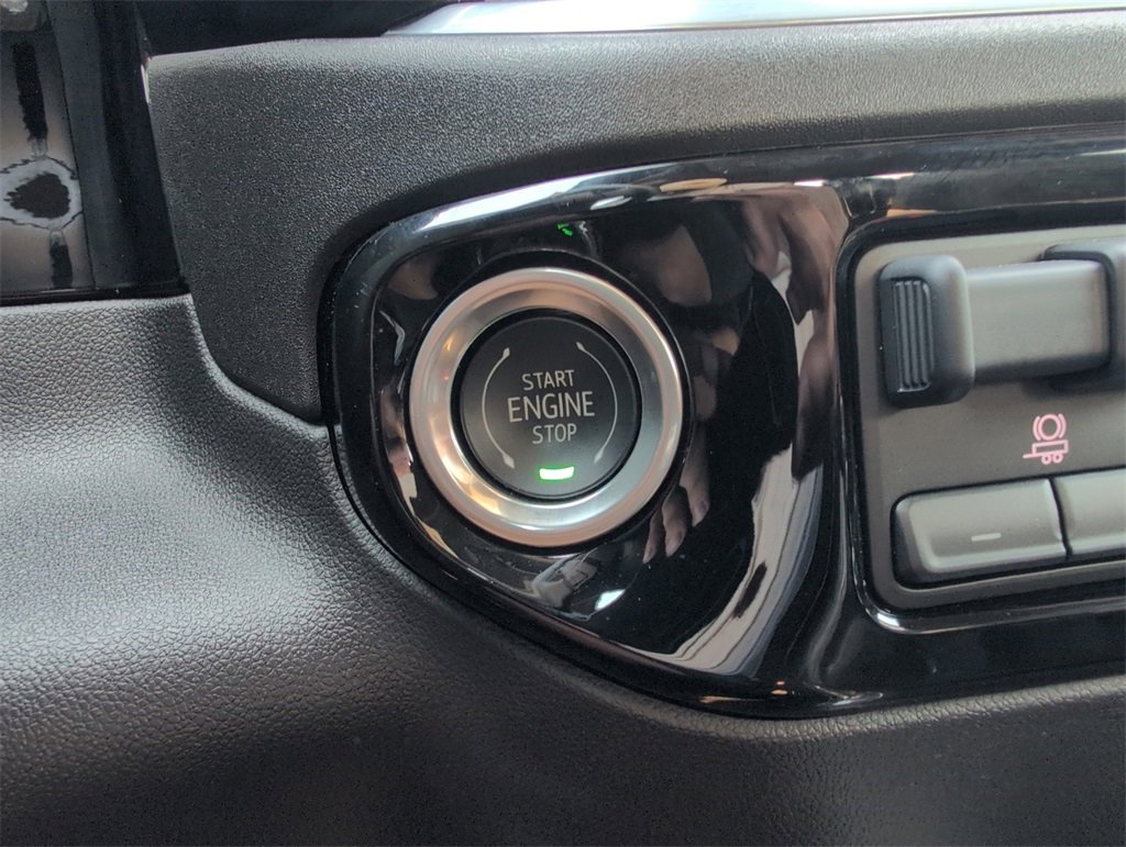 Used 2024 Chevrolet Silverado 1500 LT w/ Texas Edition Plus image 25