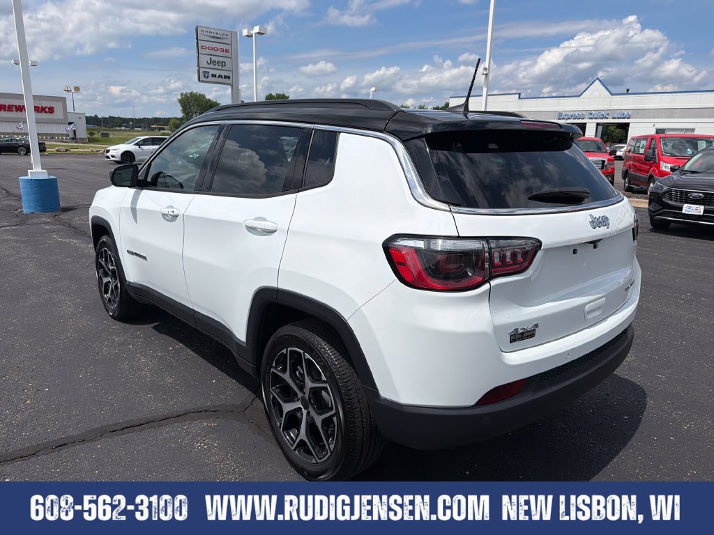 Used 2025 Jeep Compass Limited AWD/4WD image 3