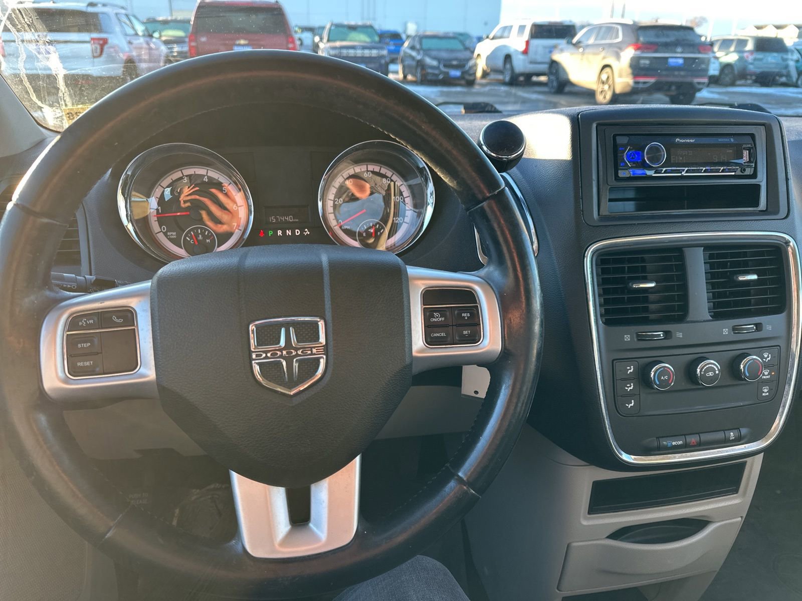 Used 2015 Dodge Grand Caravan American Value Package w/ UConnect Hands-Free Group image 21