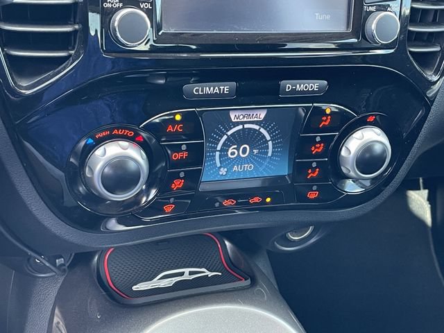 Used 2015 Nissan Juke SV w/ Technology Package FWD image 19