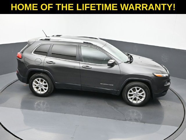 Used 2015 Jeep Cherokee Latitude w/ Comfort/Convenience Group AWD/4WD image 48