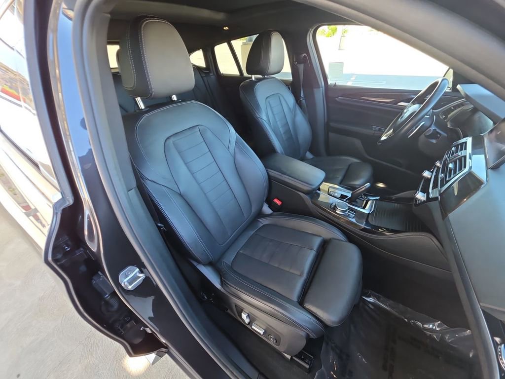 Used 2020 BMW X4 xDrive30i w/ Premium Package image 29