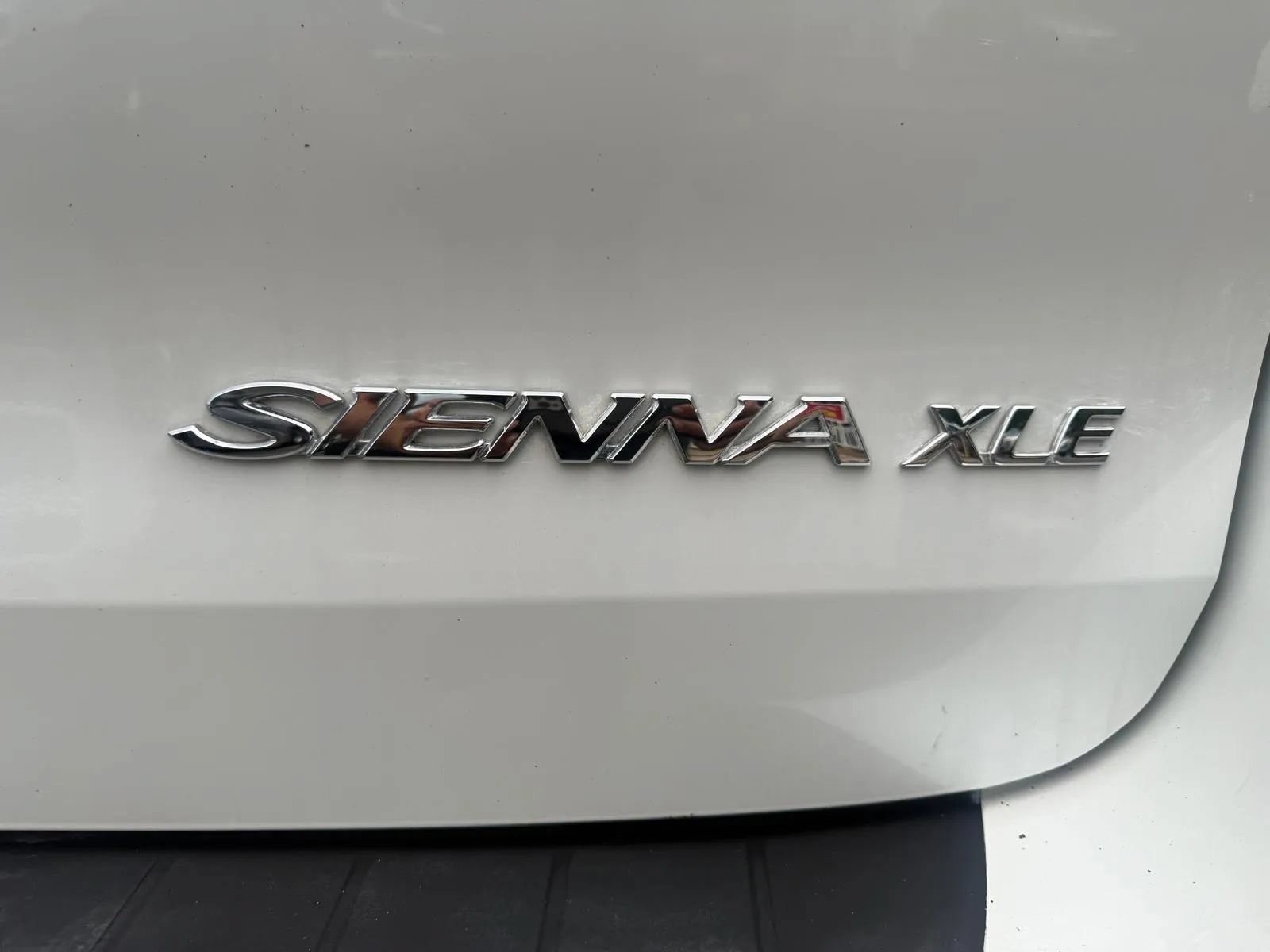 Used 2009 Toyota Sienna XLE FWD image 22