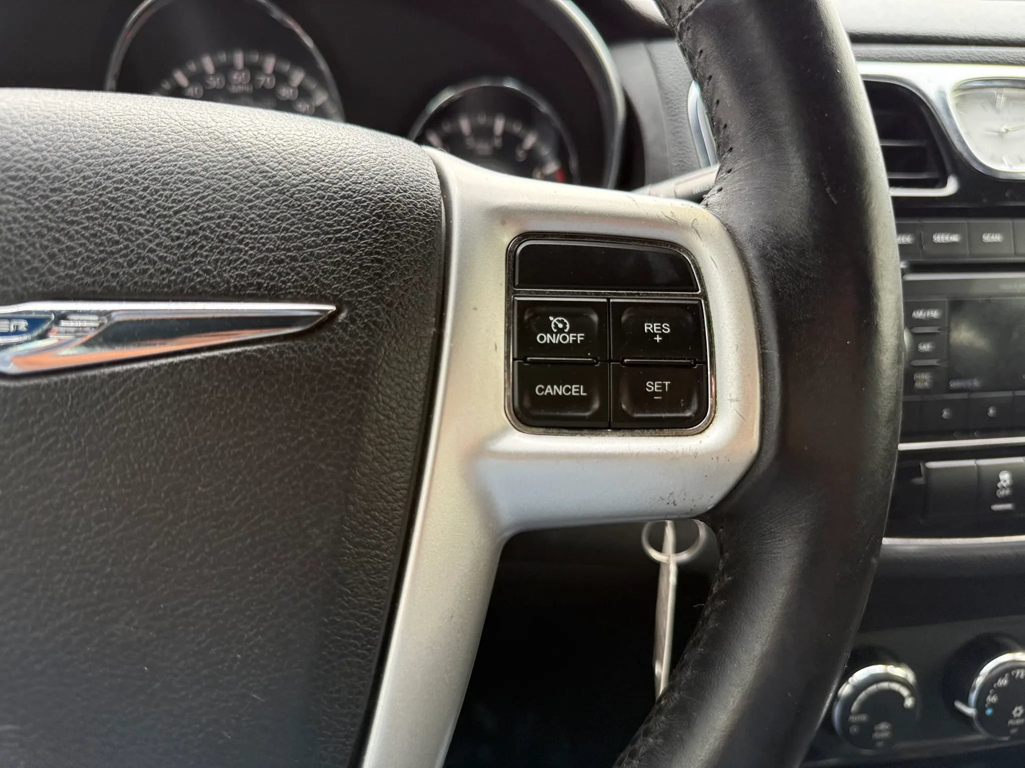 Used 2013 Chrysler 200 Touring FWD image 29