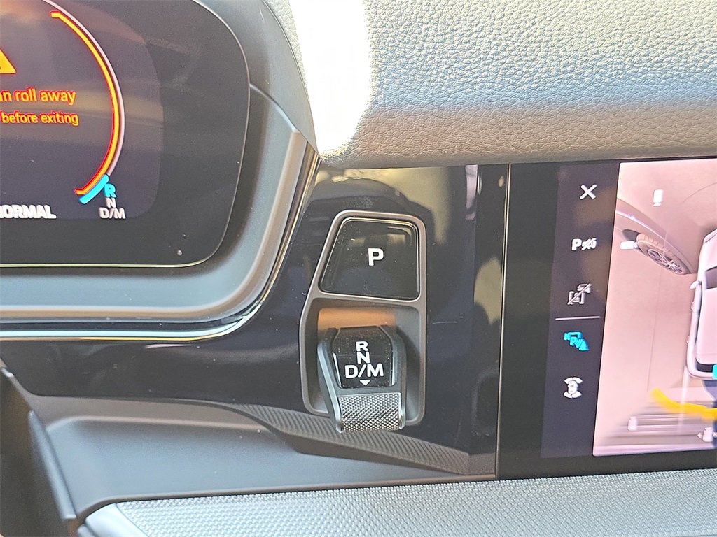 New 2025 Porsche Cayenne image 31