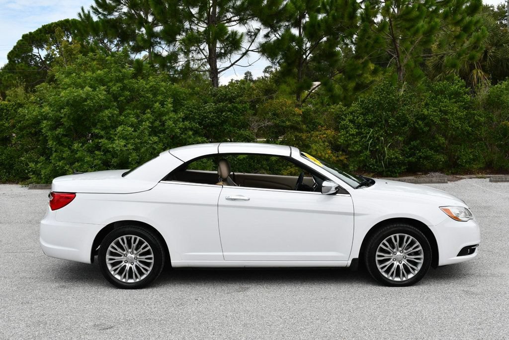 Used 2012 Chrysler 200 Limited FWD image 44