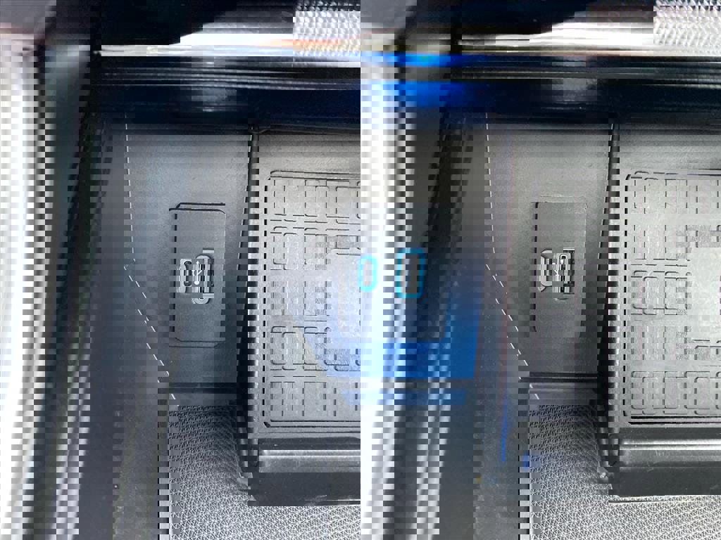 Used 2021 Ford F150 Limited image 14