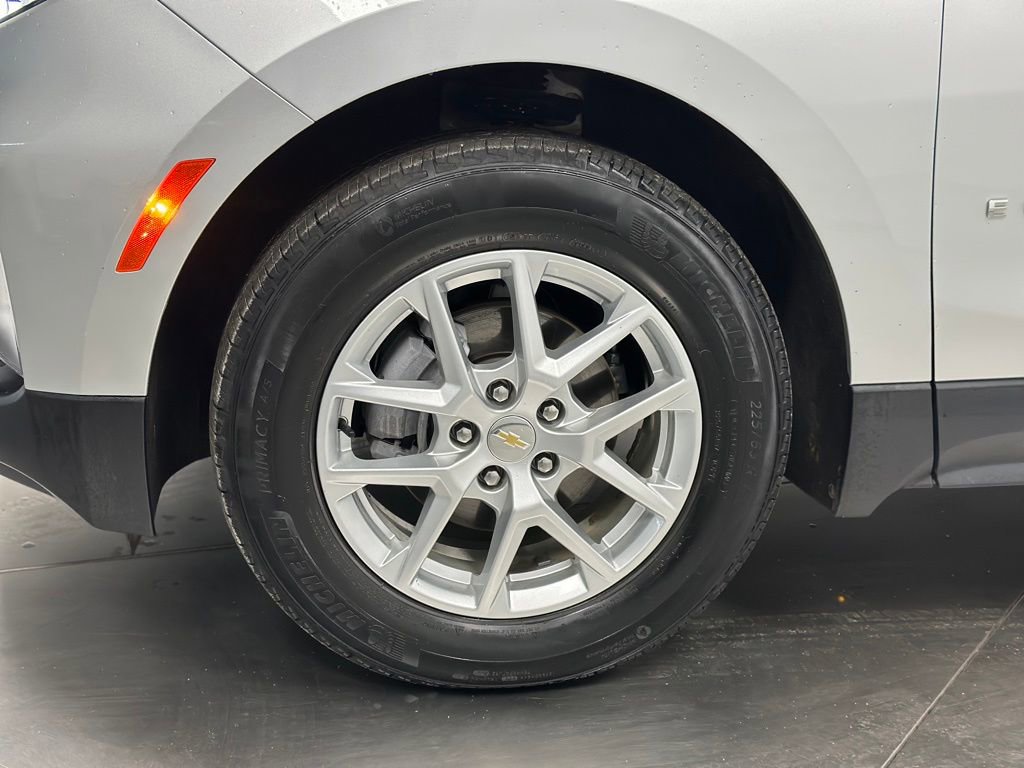 Used 2022 Chevrolet Equinox LT FWD image 24