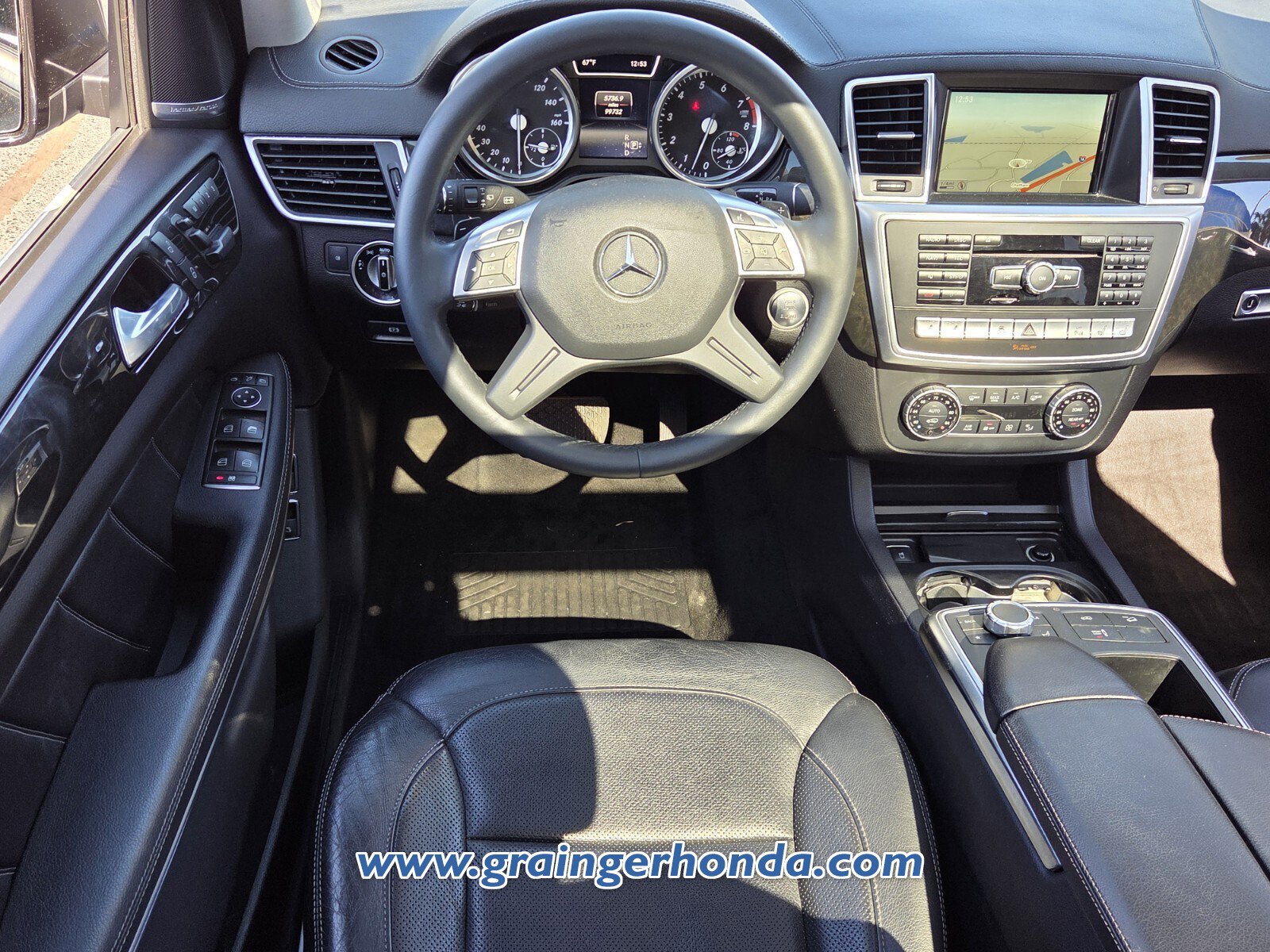 Used 2016 Mercedes-Benz GL 550 4MATIC image 11