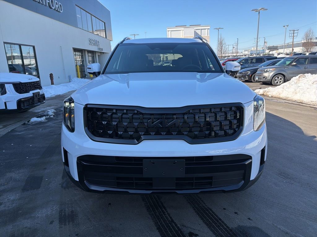 Used 2025 Kia Telluride EX X-Line AWD/4WD image 3