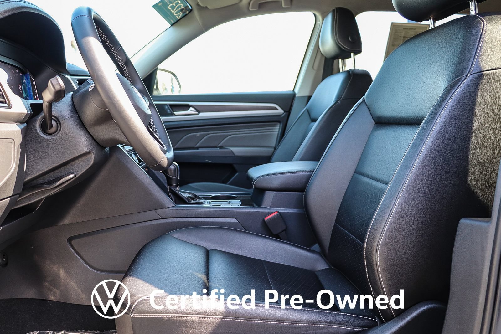Certified 2023 Volkswagen Atlas SE w/ Black Wheel Package FWD image 19