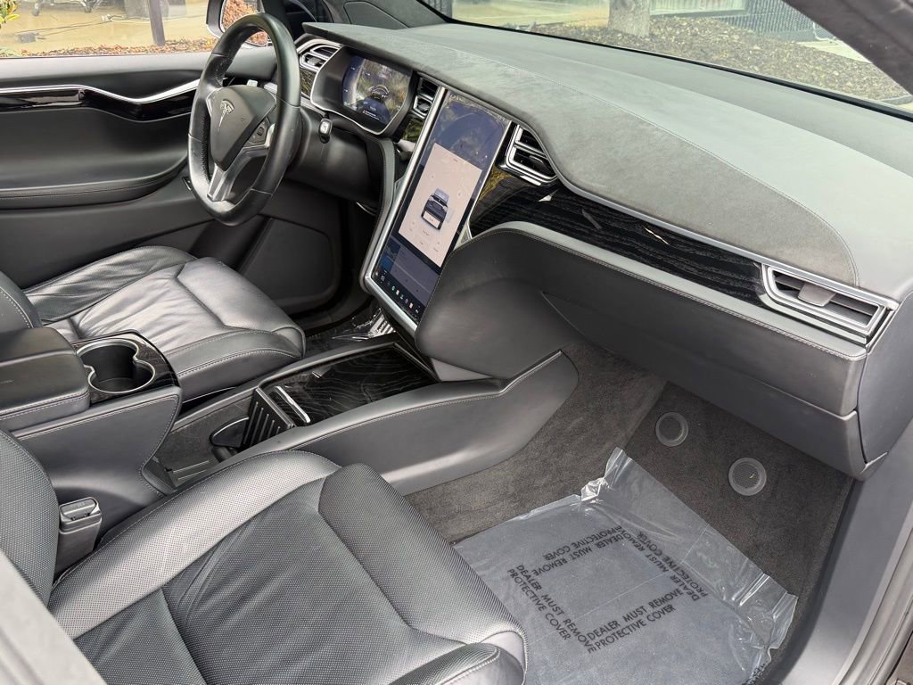 Used 2016 Tesla Model X Performance image 34