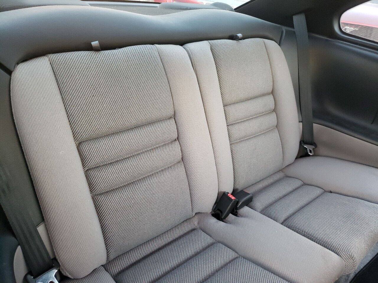 Used 1994 Ford Mustang GT RWD image 28