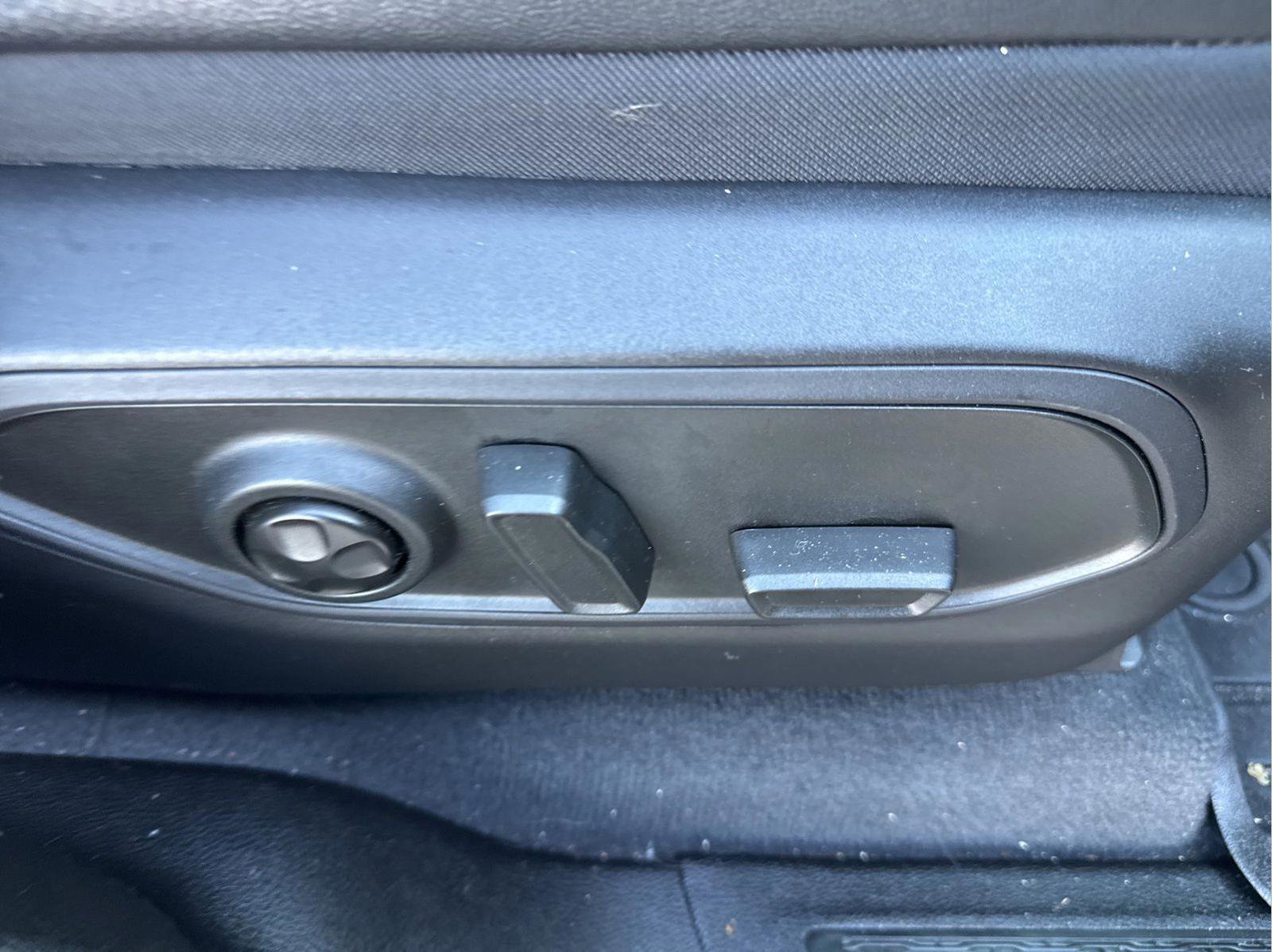 Certified 2024 Jeep Grand Cherokee Limited image 27