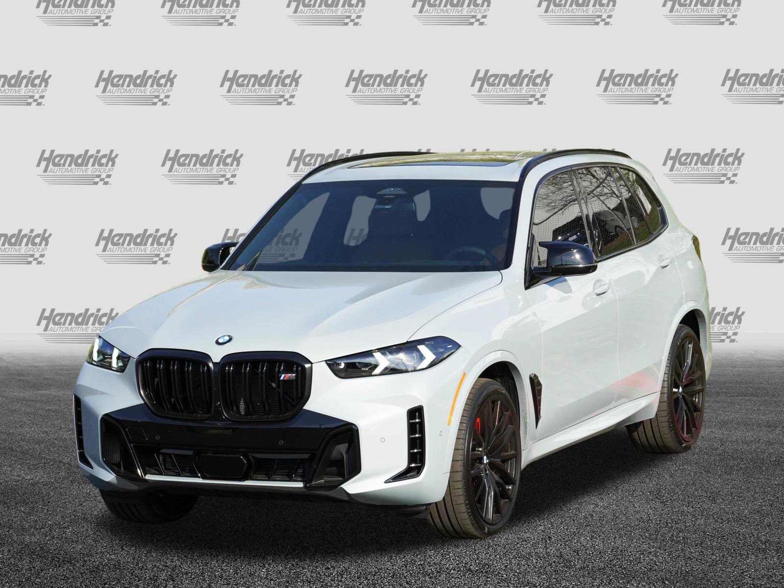 Certified 2026 BMW X5 M60i w/ Parking Assistance Package AWD/4WD image 5