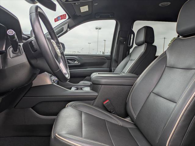 Used 2022 GMC Yukon XL SLT AWD/4WD image 18