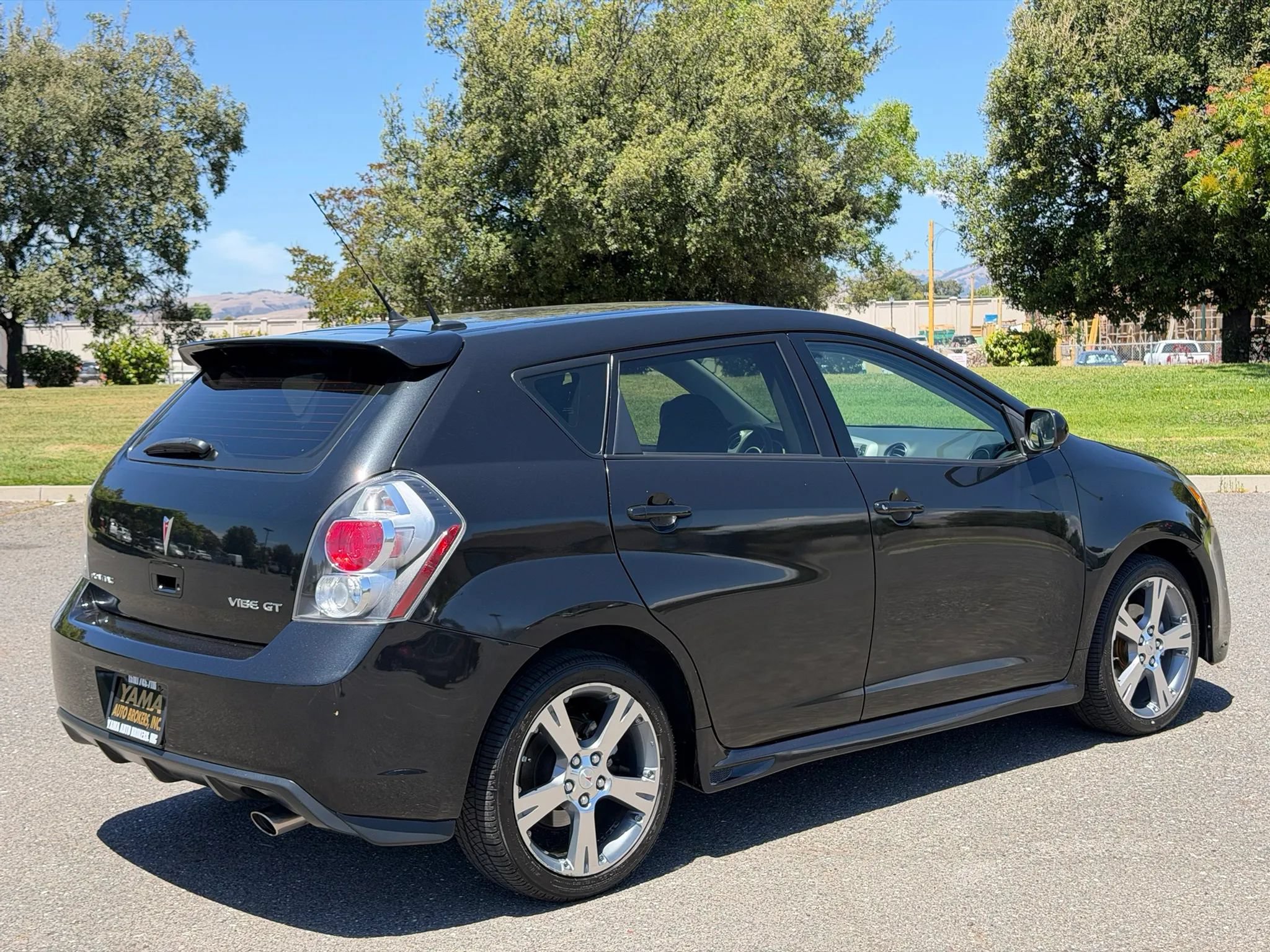 Used 2009 Pontiac Vibe GT FWD image 5