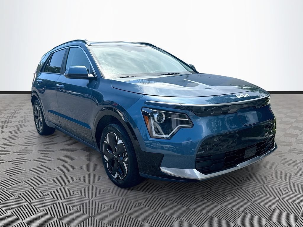 Used 2024 Kia Niro Wind w/ Wind Preserve Package FWD image 4