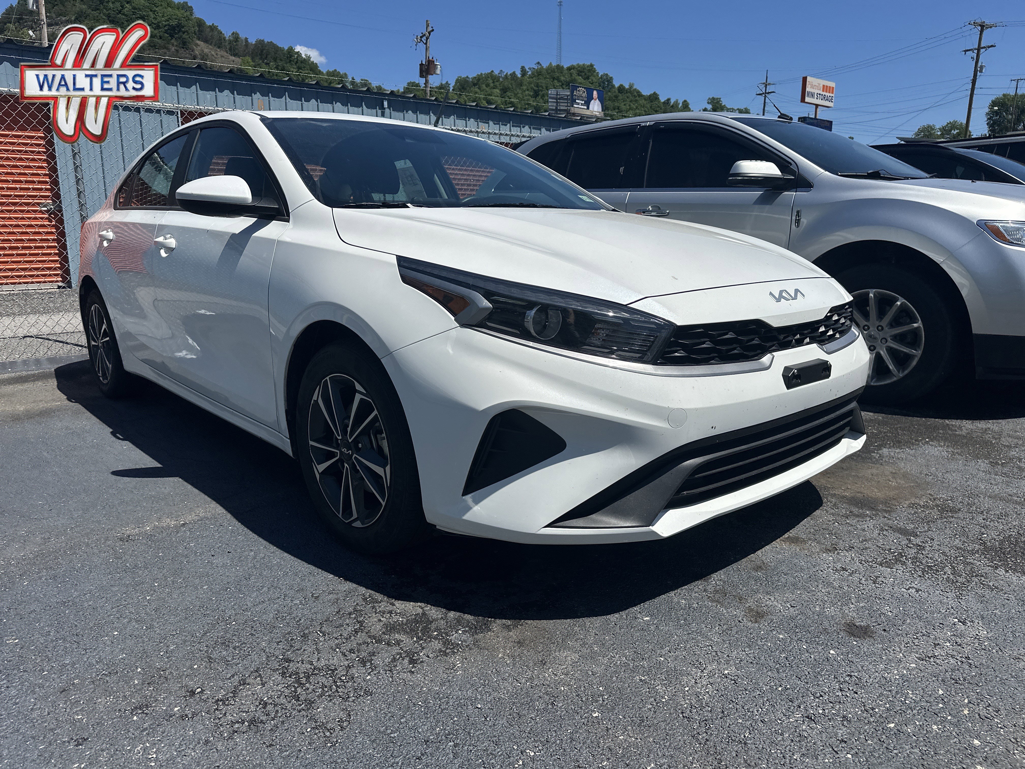 Used 2024 Kia Forte LXS FWD image 1