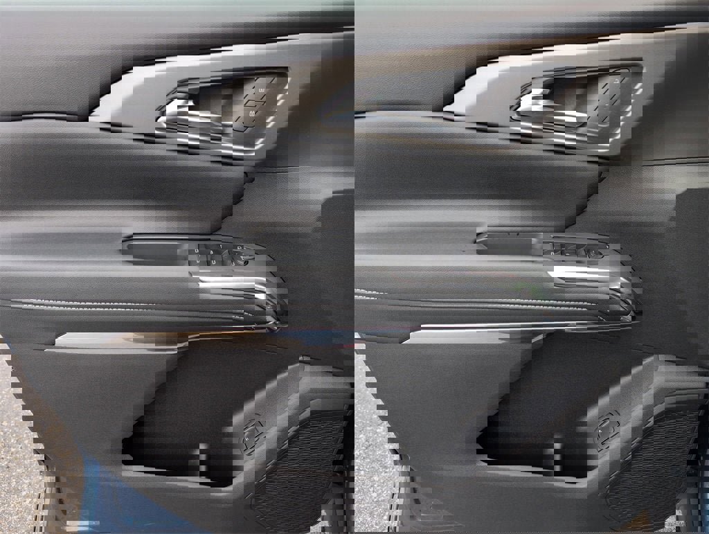 Certified 2026 Chevrolet Traverse LT w/ LPO, Floor Liner Package image 16