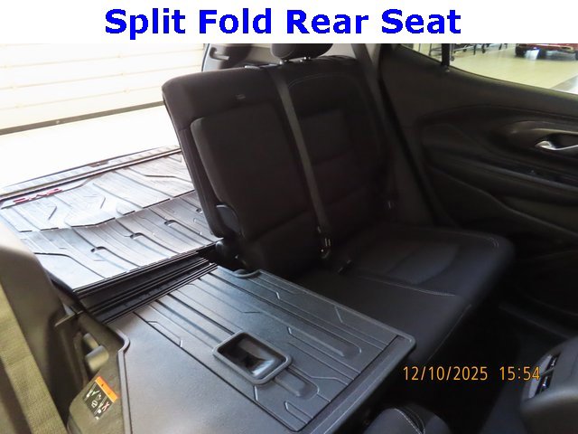 Used 2022 GMC Terrain SLE w/ Driver Convenience Package image 31