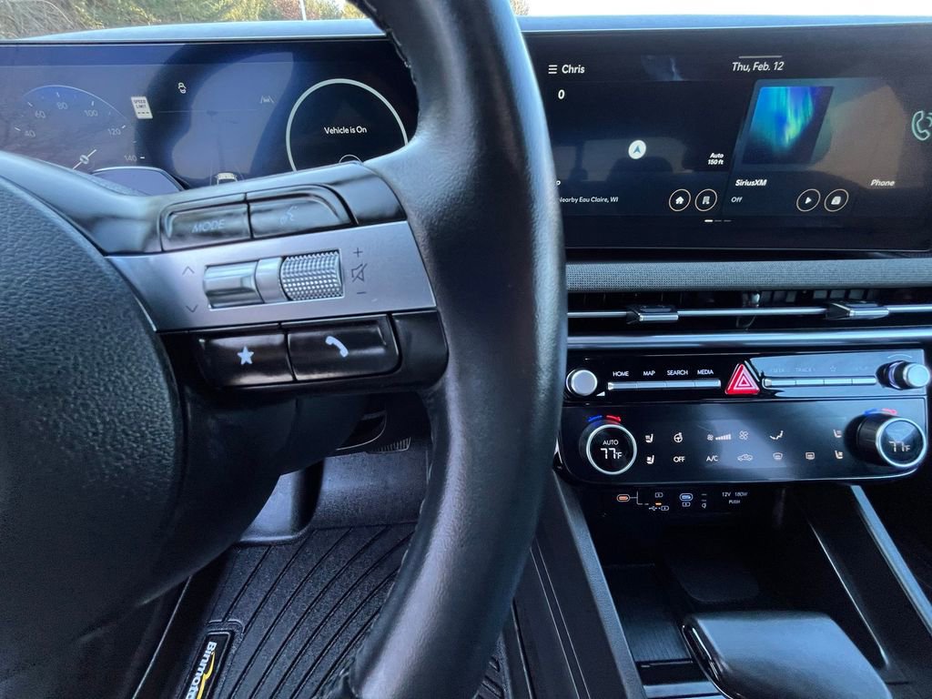 Used 2025 Hyundai Santa Cruz Limited image 13