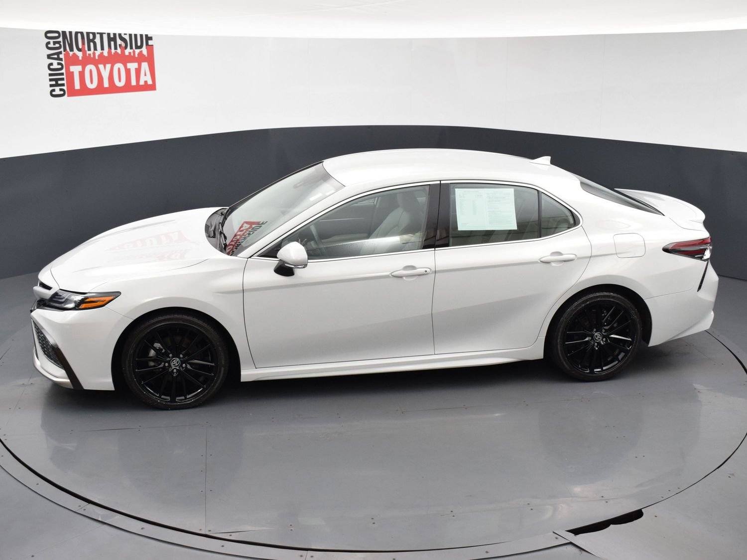 Used 2022 Toyota Camry XSE FWD image 20