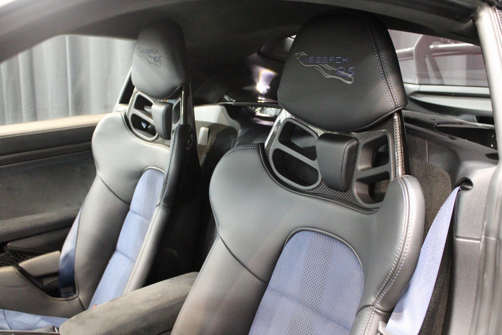 Certified 2025 Porsche 718 Cayman GT4 RS w/ Weissach Package image 5