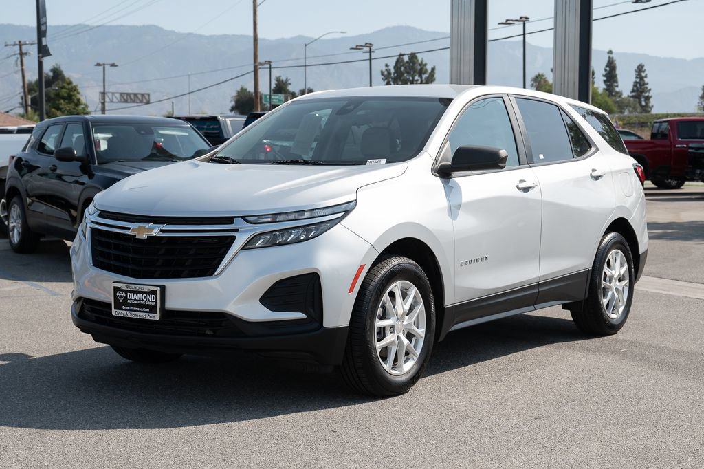 Used 2022 Chevrolet Equinox LS AWD/4WD image 8