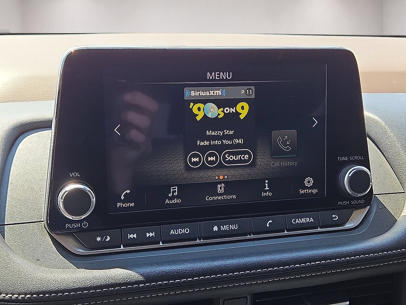 Used 2023 Nissan Rogue S FWD image 23